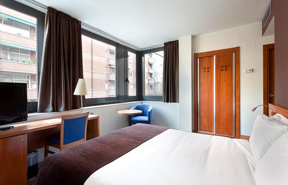 BASIC DOUBLE/TWIN ROOM