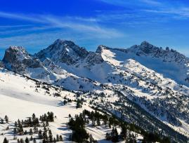 Sort Paisaje del Port de la Bonaigüa Lleida Cataluña nieve