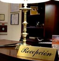 Recepción varios idiomas Hotel Chalet Bassibe Vall d'Arán