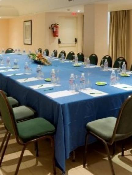 Salones para reuniones y banquetes  Hotel Los Bracos Logroño