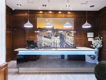 Recepción Hotel Serrano Madrid