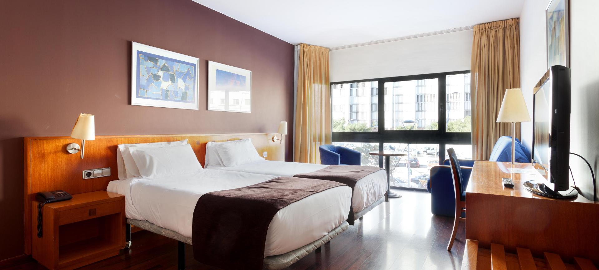 Hotel Viladomat Barcelona habitación doble con cama supletoria